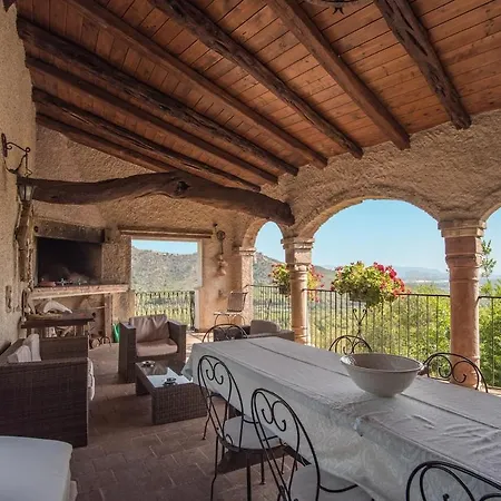 Domus Delle Stelle 1 - Padronale Con Piscina Villa
