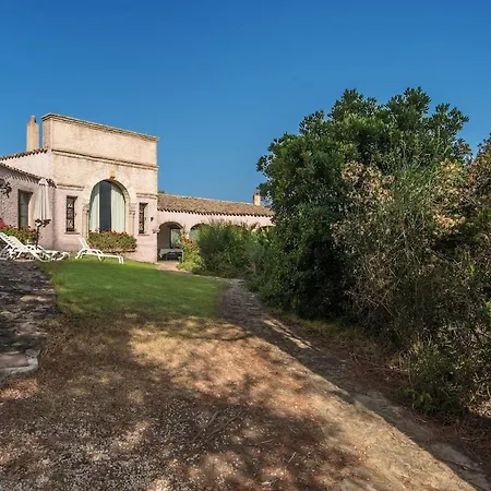 Villa Domus Delle Stelle 1 - Padronale Con Piscina Pula