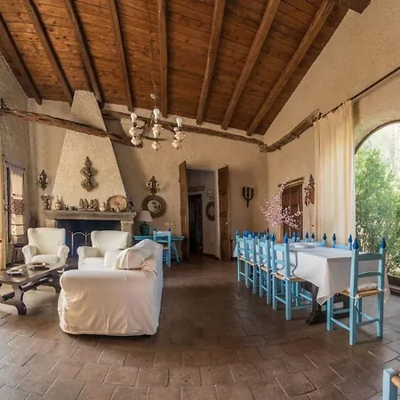 Domus Delle Stelle 1 - Padronale Con Piscina Villa