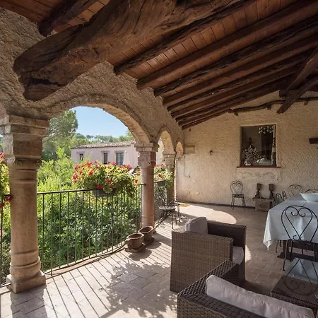 Domus Delle Stelle 1 - Padronale Con Piscina Pula