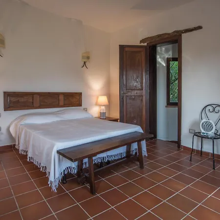 Domus Delle Stelle 1 - Padronale Con Piscina Vila